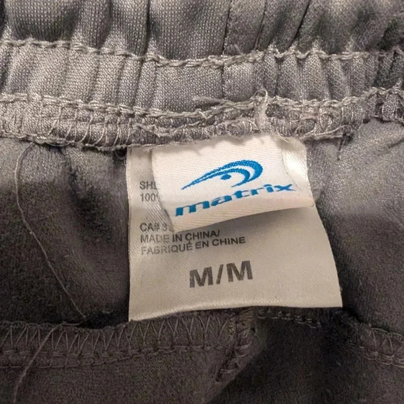 ๐3/$15๐Men's medium matrix pants - Picture 3 of 5